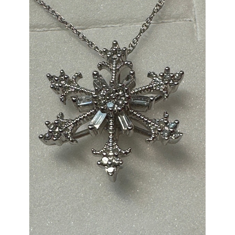 Silver Tone Snowflake Pendant Necklace Baguette‎ diamonds